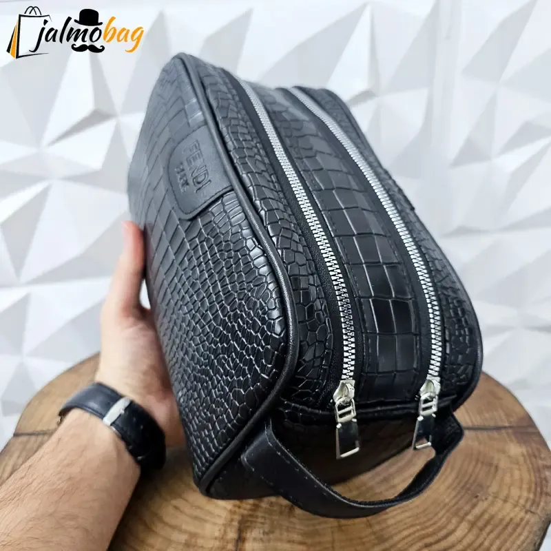 کیف دستی مردانه شوزبگ چرم صنعتی مرغوب دو خانه آستر خارجی بند دستی زیپ فلزی