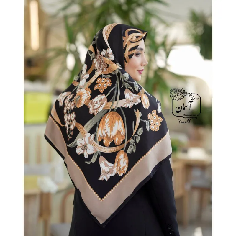 روسری مجلسی ساتن ابریشم طرح ساناز قواره 140 سانتیمتر دور دوخت